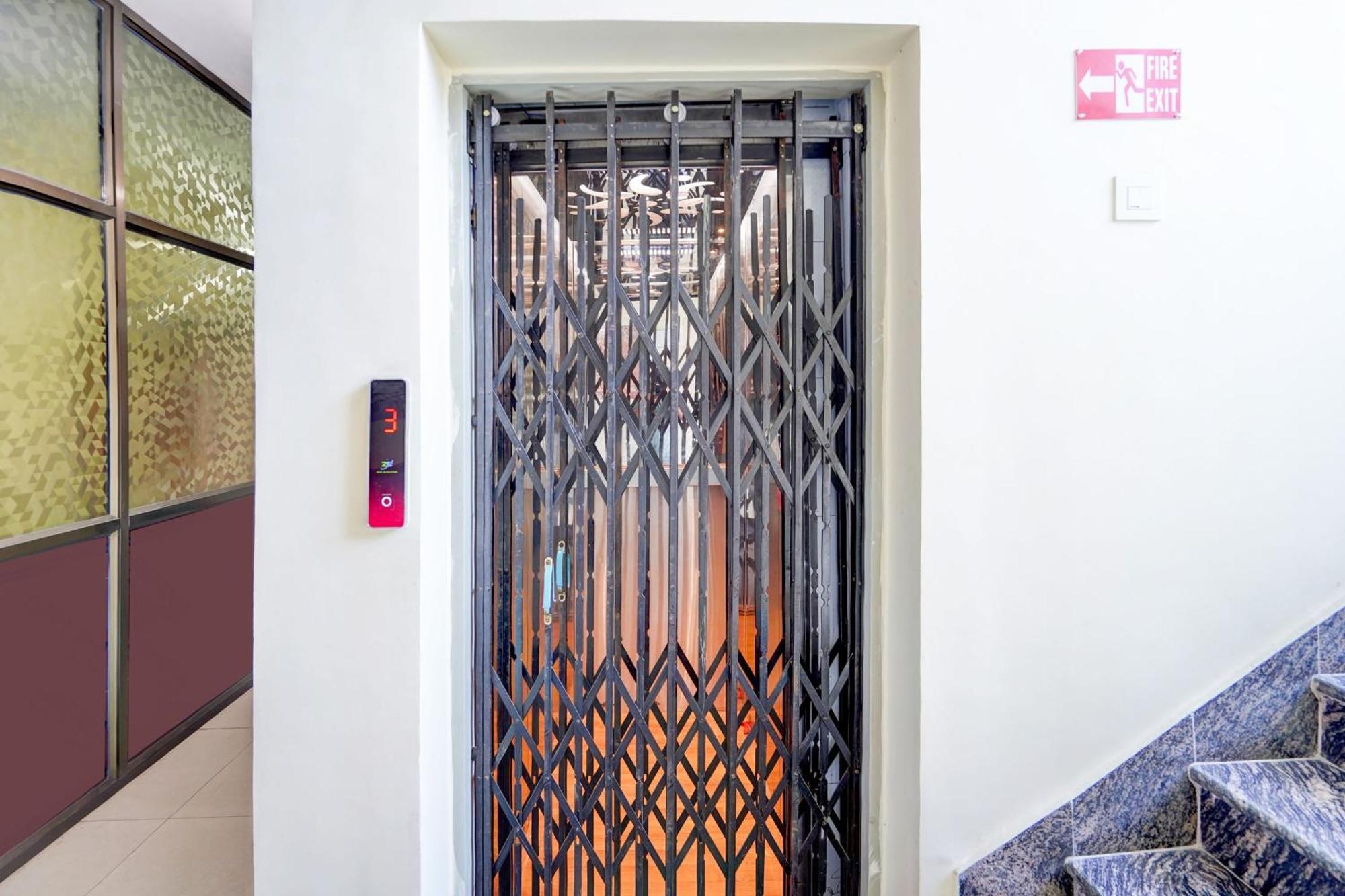 Super Hotel O Blw Kakarmatta Near Banaras Junction Varanasi Dış mekan fotoğraf