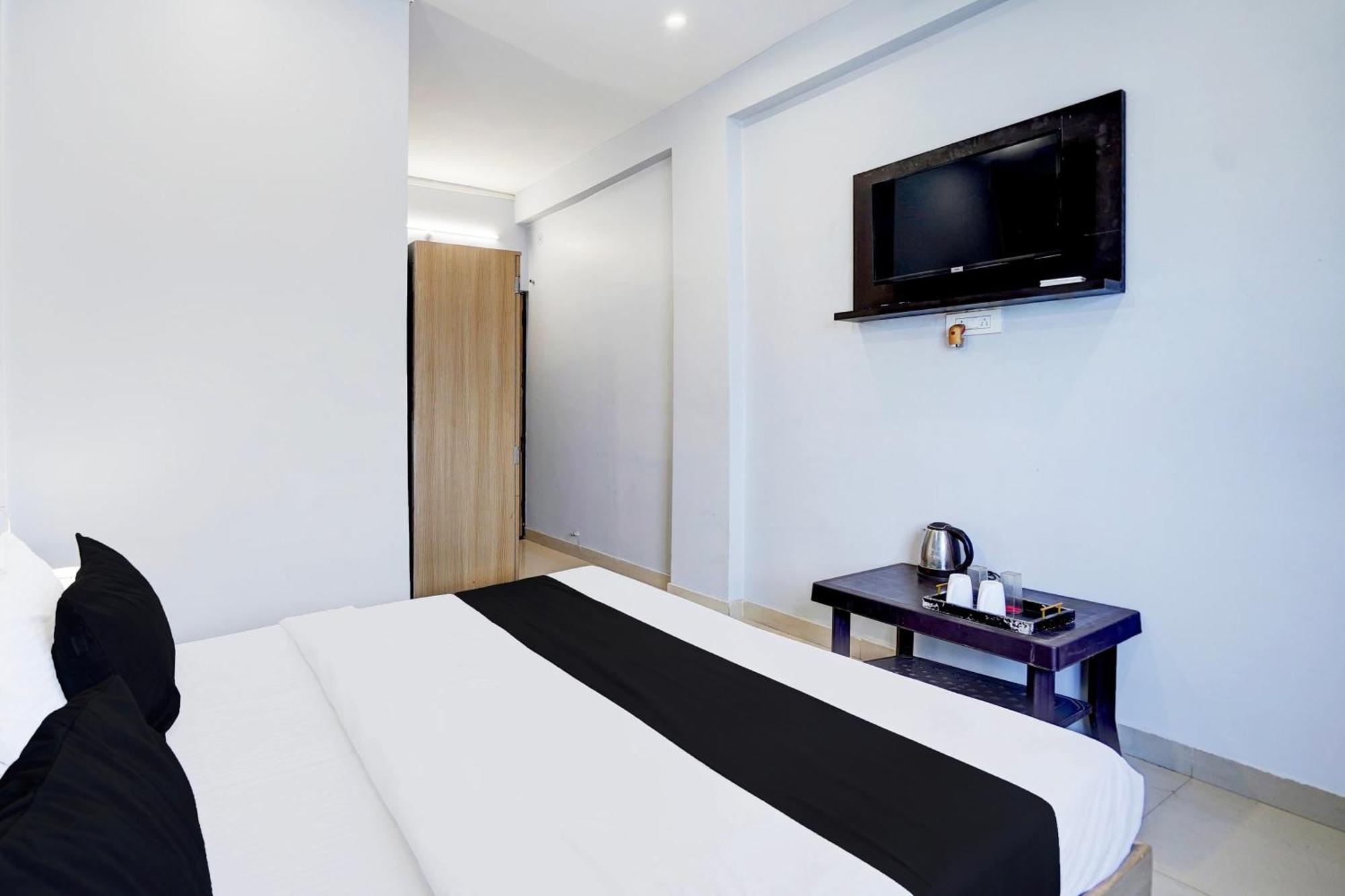 Super Hotel O Blw Kakarmatta Near Banaras Junction Varanasi Dış mekan fotoğraf